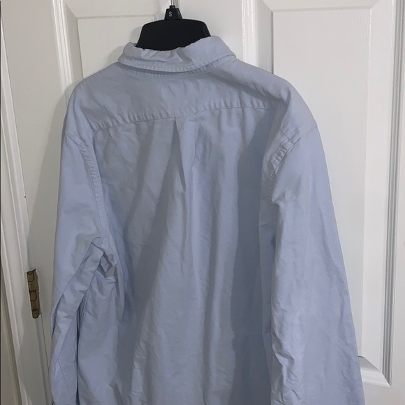 Vineyard Vines MEDIUM Solid Blue Button Down - Picture 3 of 3